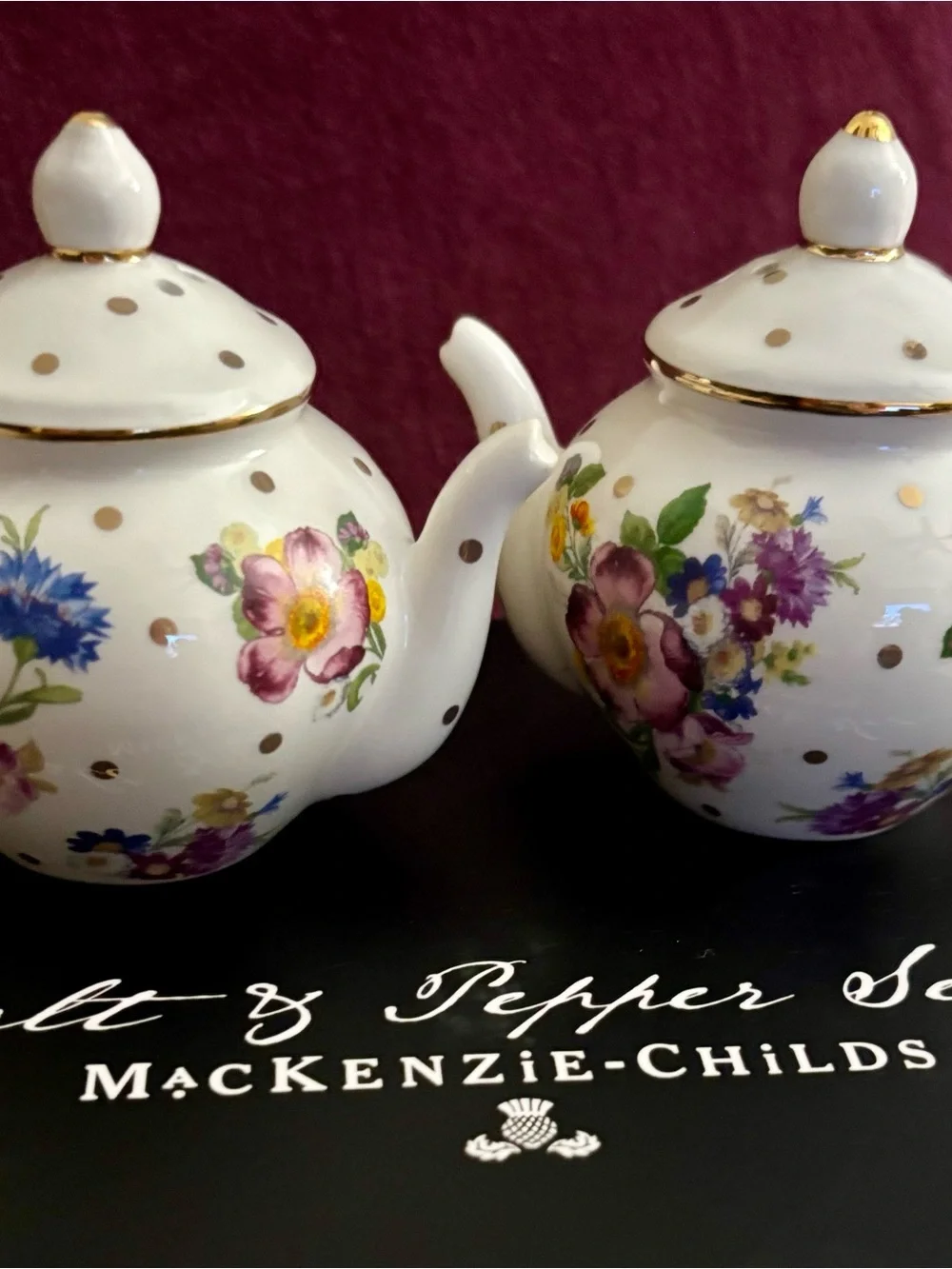 MacKenzie-Childs White Flower Market Teapot Salt & Pepper Shaker Set New in Box